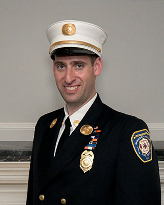 lee-genser.jpg